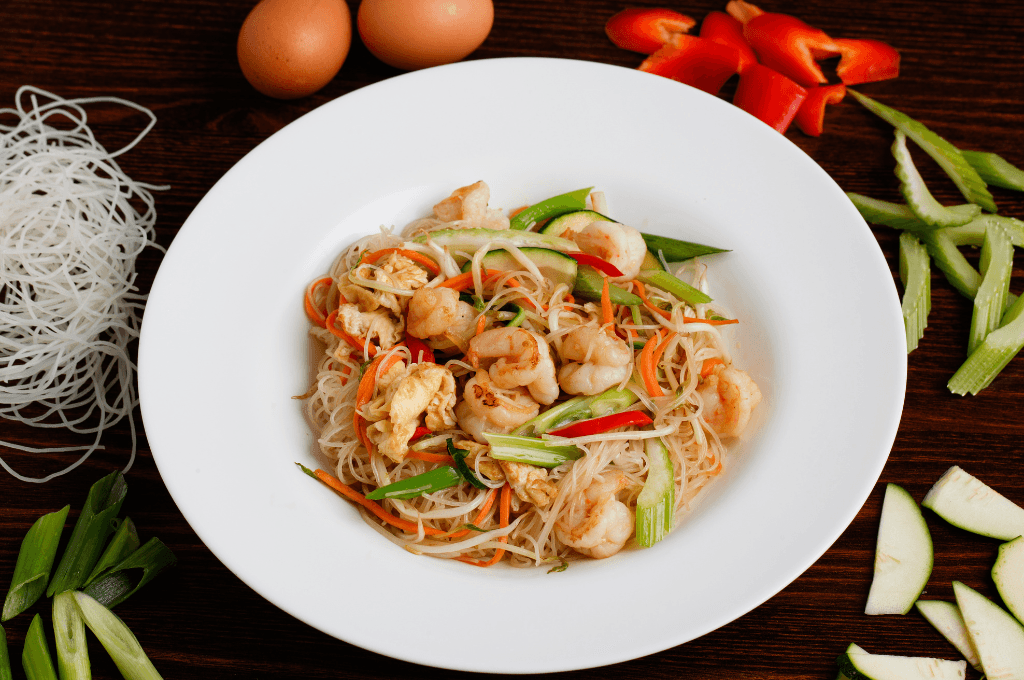 Noodles Thai con Camarón y Vegetales