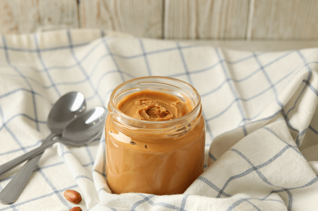 Palitos de Apio con Mantequilla de Cacahuete