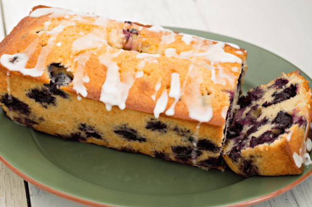 Pan saludable de limón y arándanos