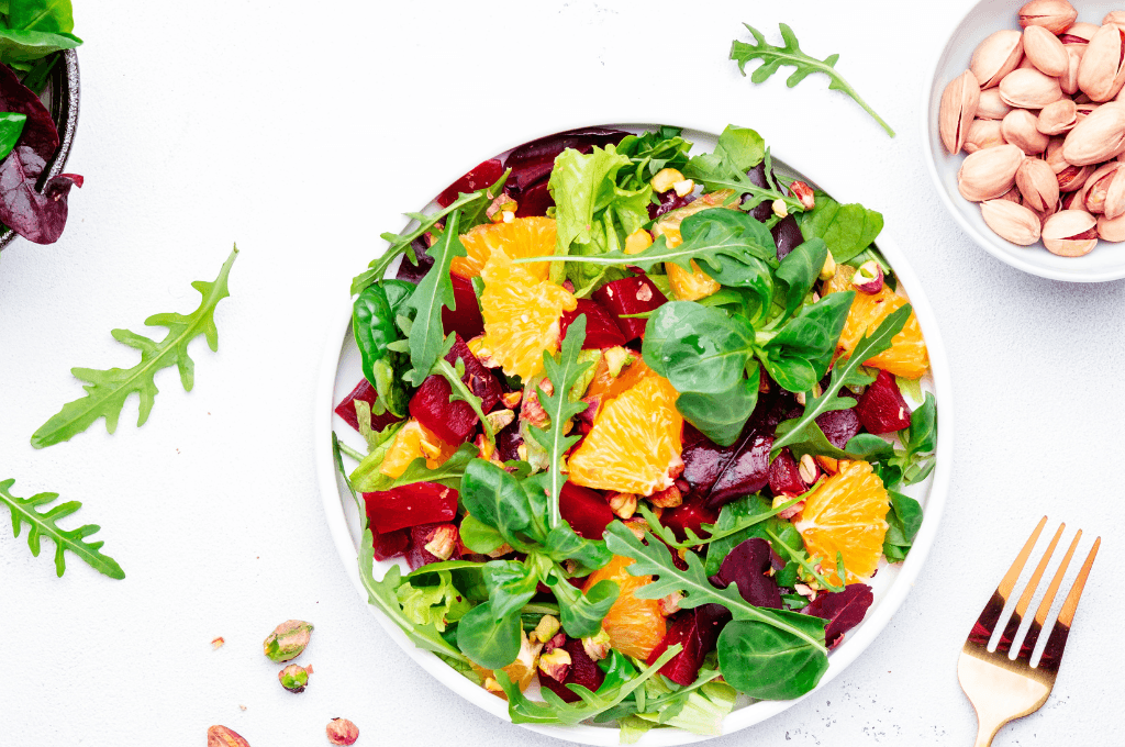 Ensalada de Naranja y Remolacha con Mix de Frutos Secos